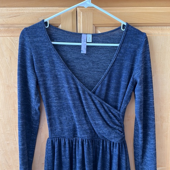 Alya Navy Dress - Picture 2 of 7